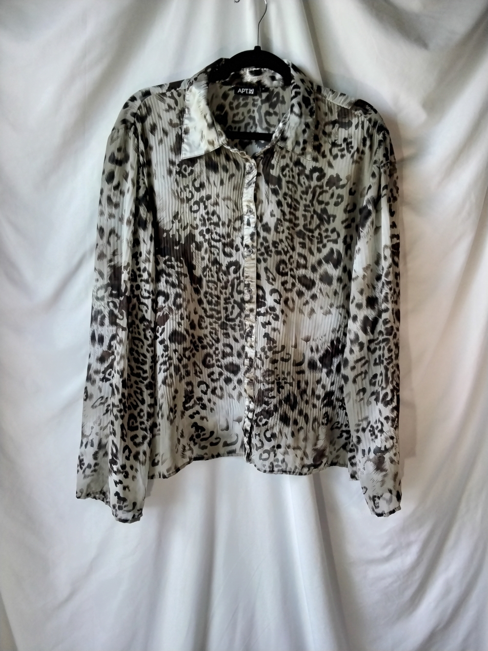 Apt. 9 Women's Black and White Leopard Print Button-Up Blouse